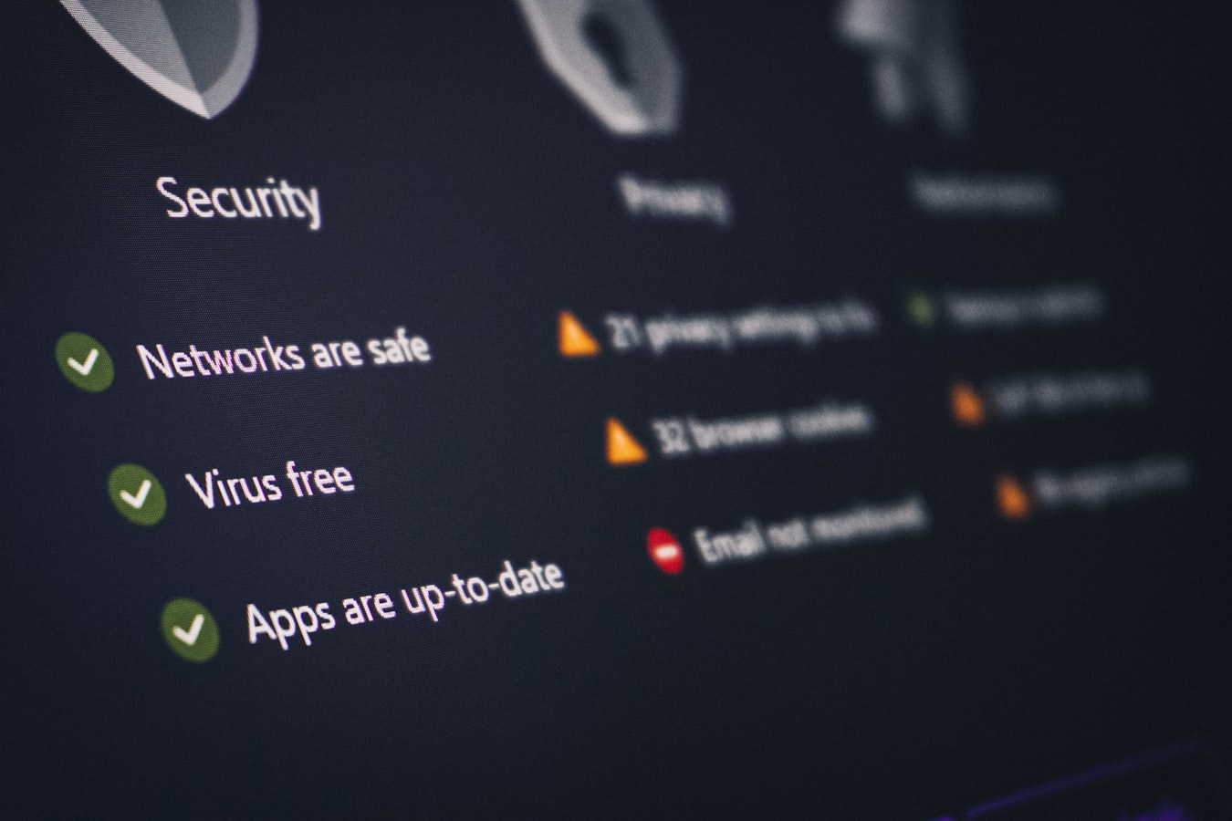Surfshark مقابل NordVPN 2026: المقارنة الكاملة بالأرقام