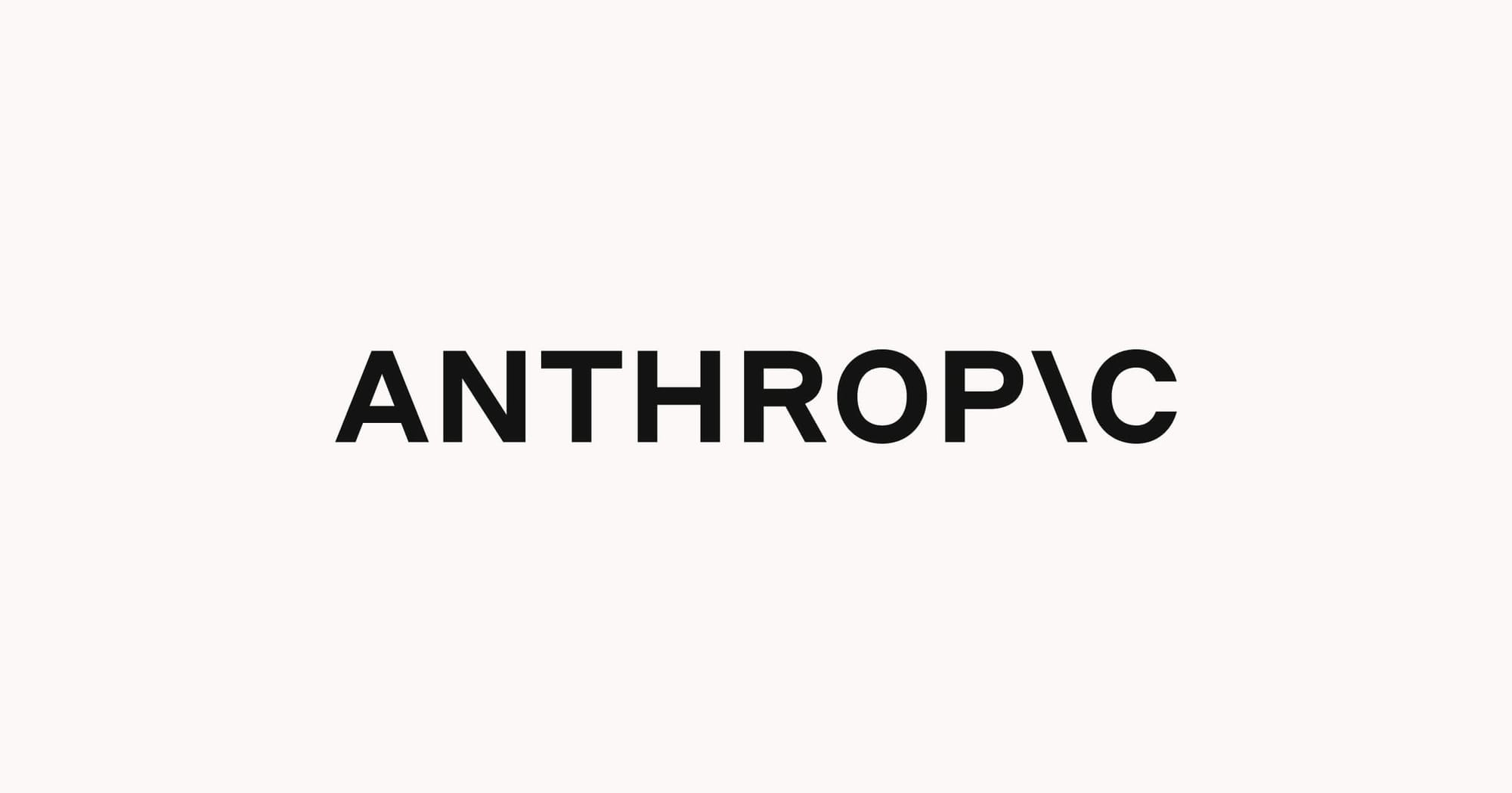 واجهة Claude من Anthropic — النموذج الذي يشغّل نظام البحث عن العملاء وتقييمهم