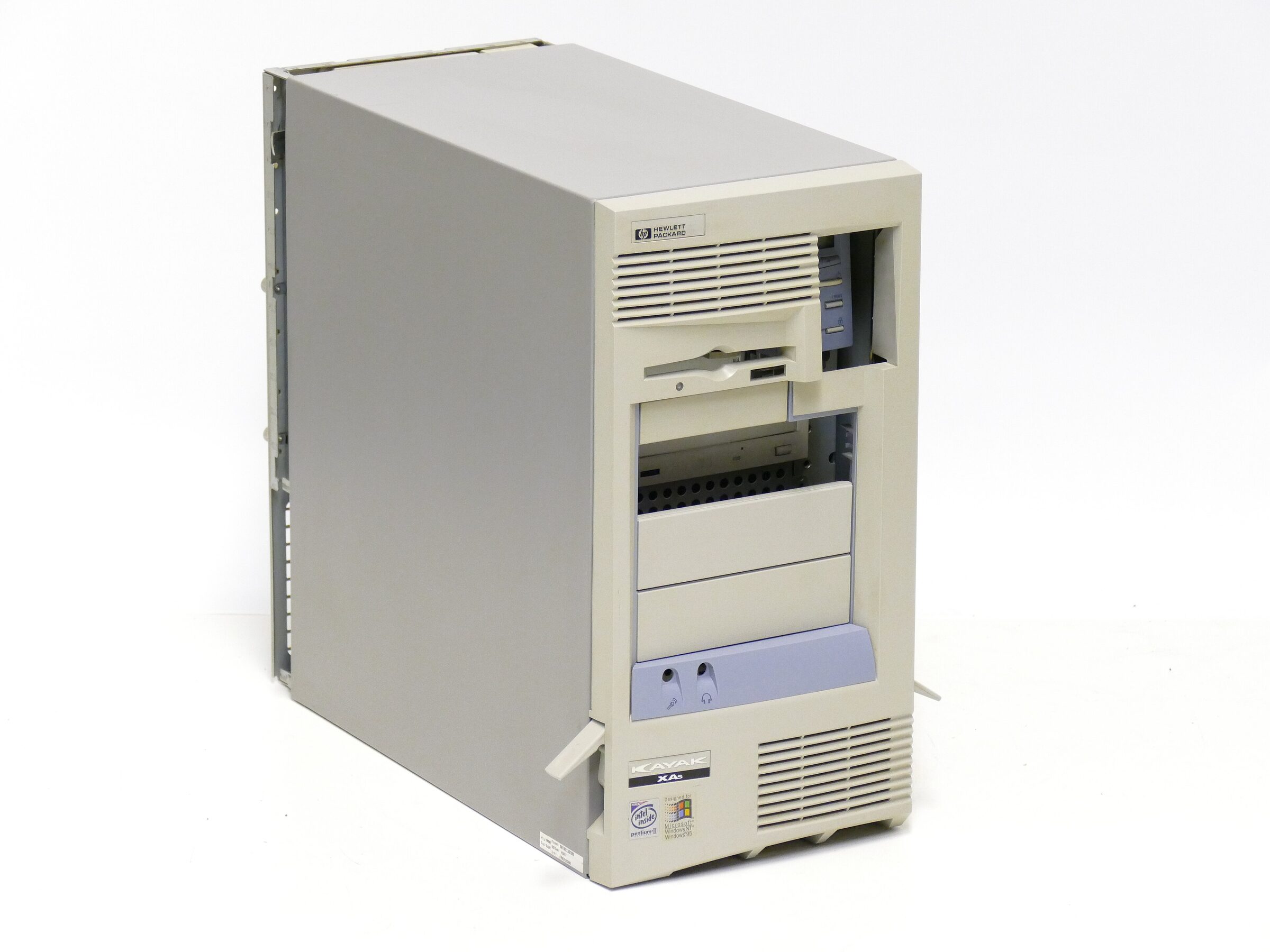 workstation computer for managing email campaigns