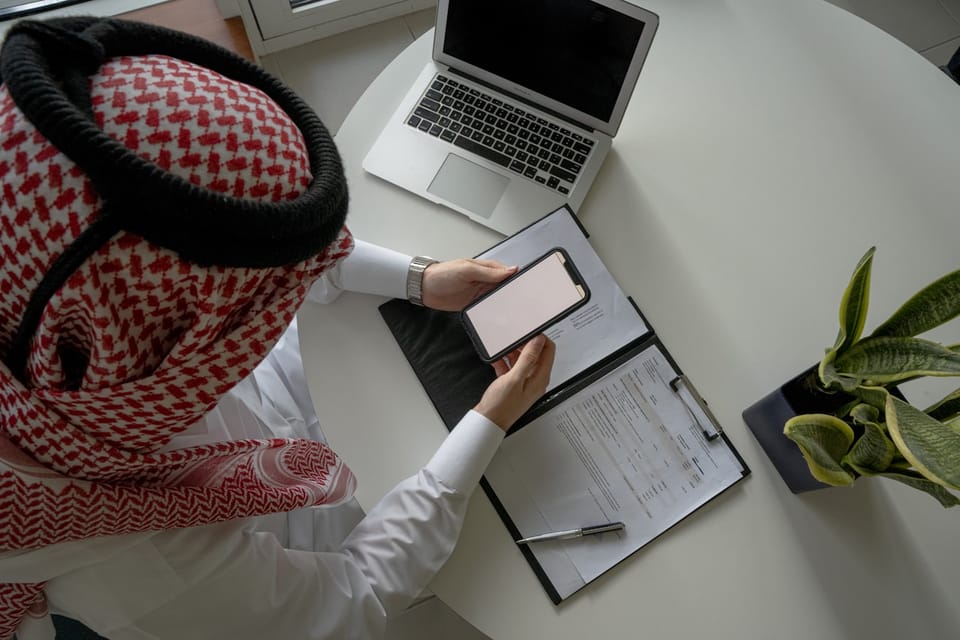 بديل Jasper عربي 2026: مقارنة للفرق والمسوقين