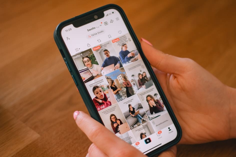 Instagram & TikTok Algorithm 2026: Why Consistency Beats Going Viral