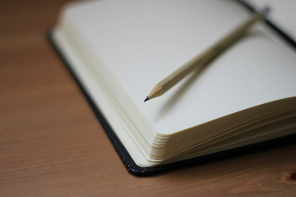 How to Write Job Descriptions & Hiring Ads with AI (2026): Templates, Prompts, and Examples That Attract the Right Candidate