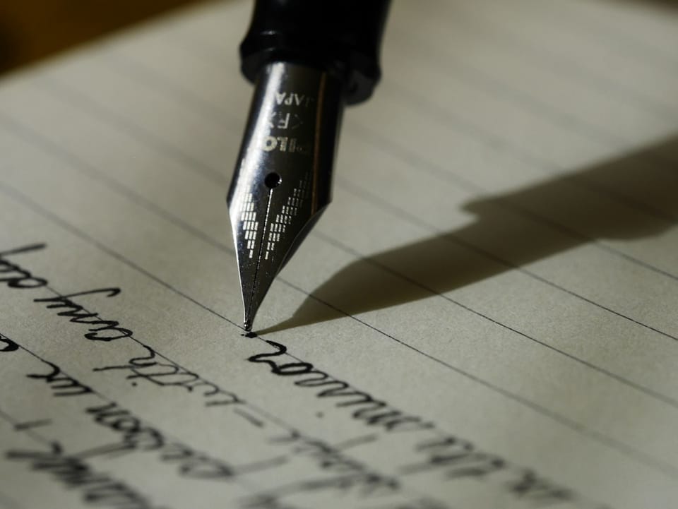 AI Paraphrasing Tools in 2026: How to Rewrite Without Losing Meaning
